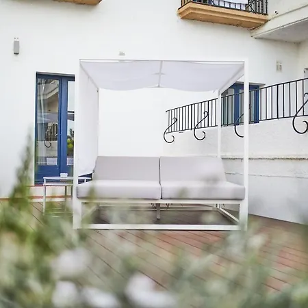 Hotel Trias