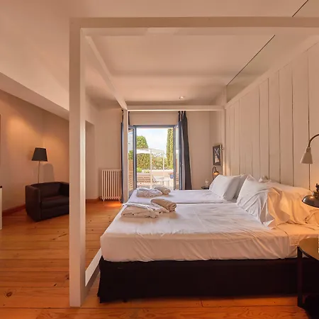 トリアス ホテル パラモス