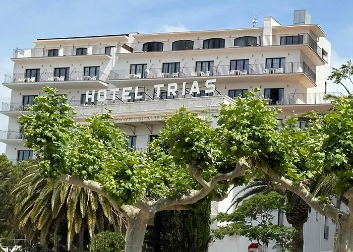 Trias 4*