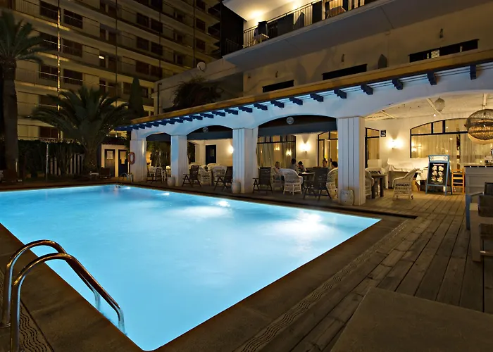 Hotel Trias