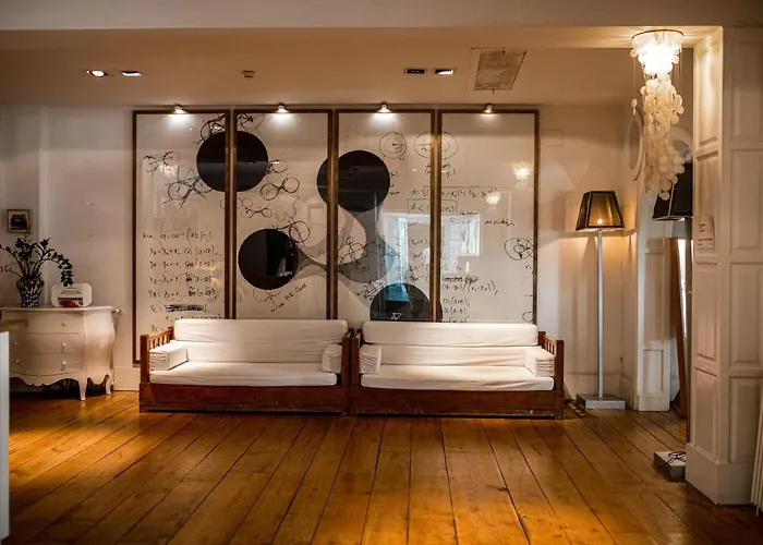 特利亚斯酒店 酒店 4*