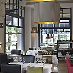 Hotel Trias